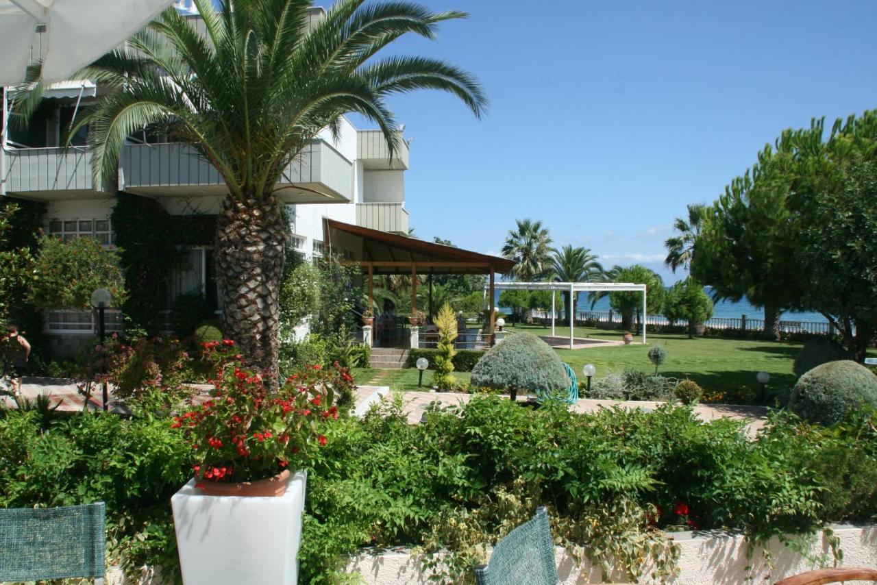 Batis Hotel Λιβανάτες Εξωτερικό φωτογραφία
